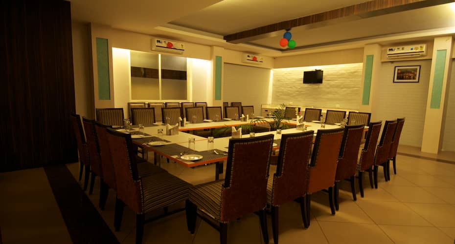Hotel Premiere Vill (Near Sankatmochan Mandir), Varanasi 5